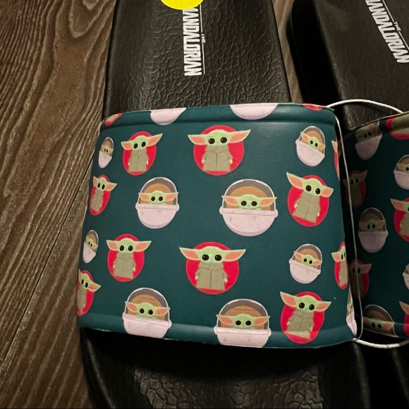 Baby Yoda Slides - Picture 8 of 9